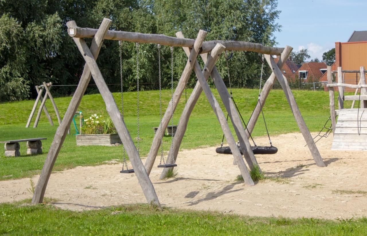 Grosse Familienvilla Mit Sauna Tzummarum Esterno foto